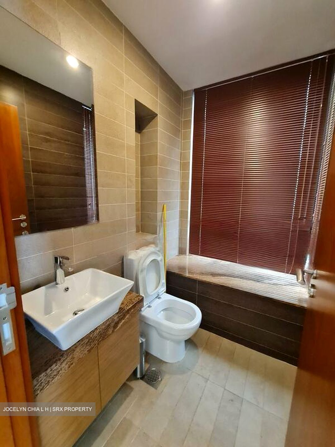 Lornie Road (D11), Terrace #621554021